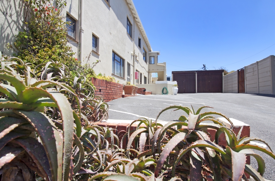 2 Bedroom Property for Sale in Fish Hoek Western Cape